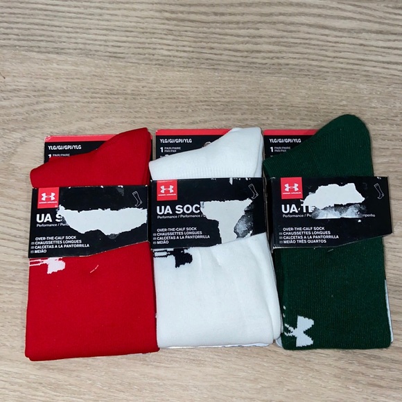 Under armor youth socks 🧦 - Picture 1 of 3